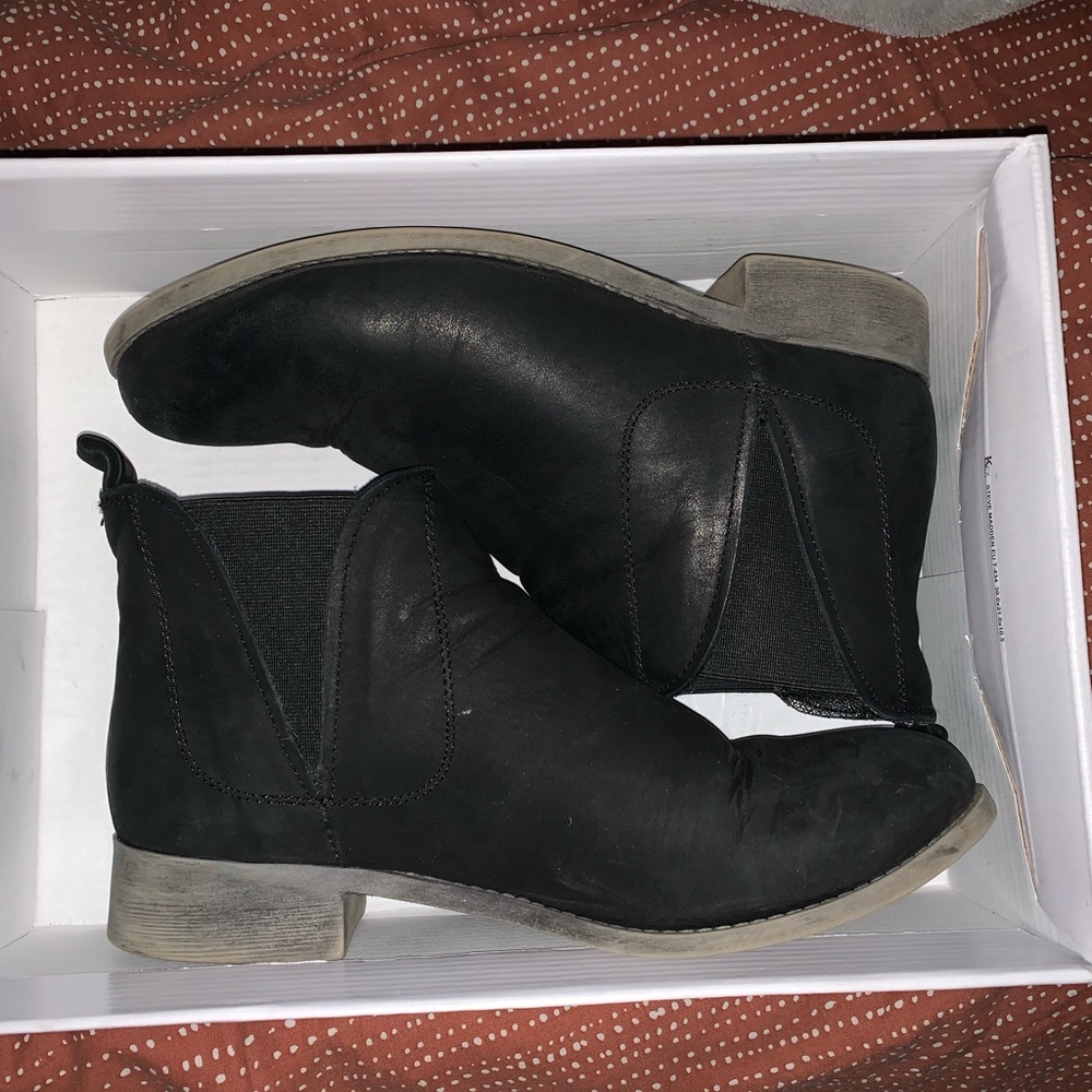 Steve Madden Chelsea Boots